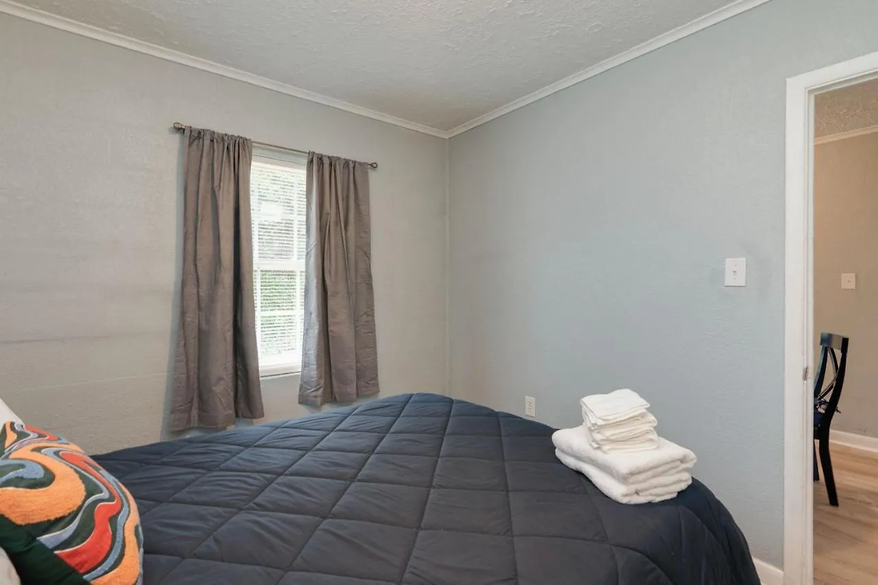 Greenhill Boutique Suites Newport News Motel